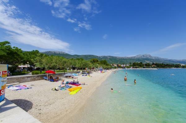 Modern Apartment Near Split & Trogir Каштела Экстерьер фото