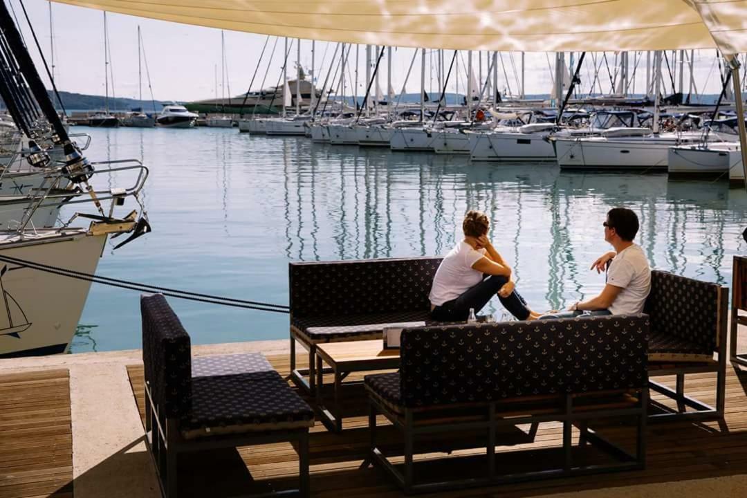 Modern Apartment Near Split & Trogir Каштела Экстерьер фото